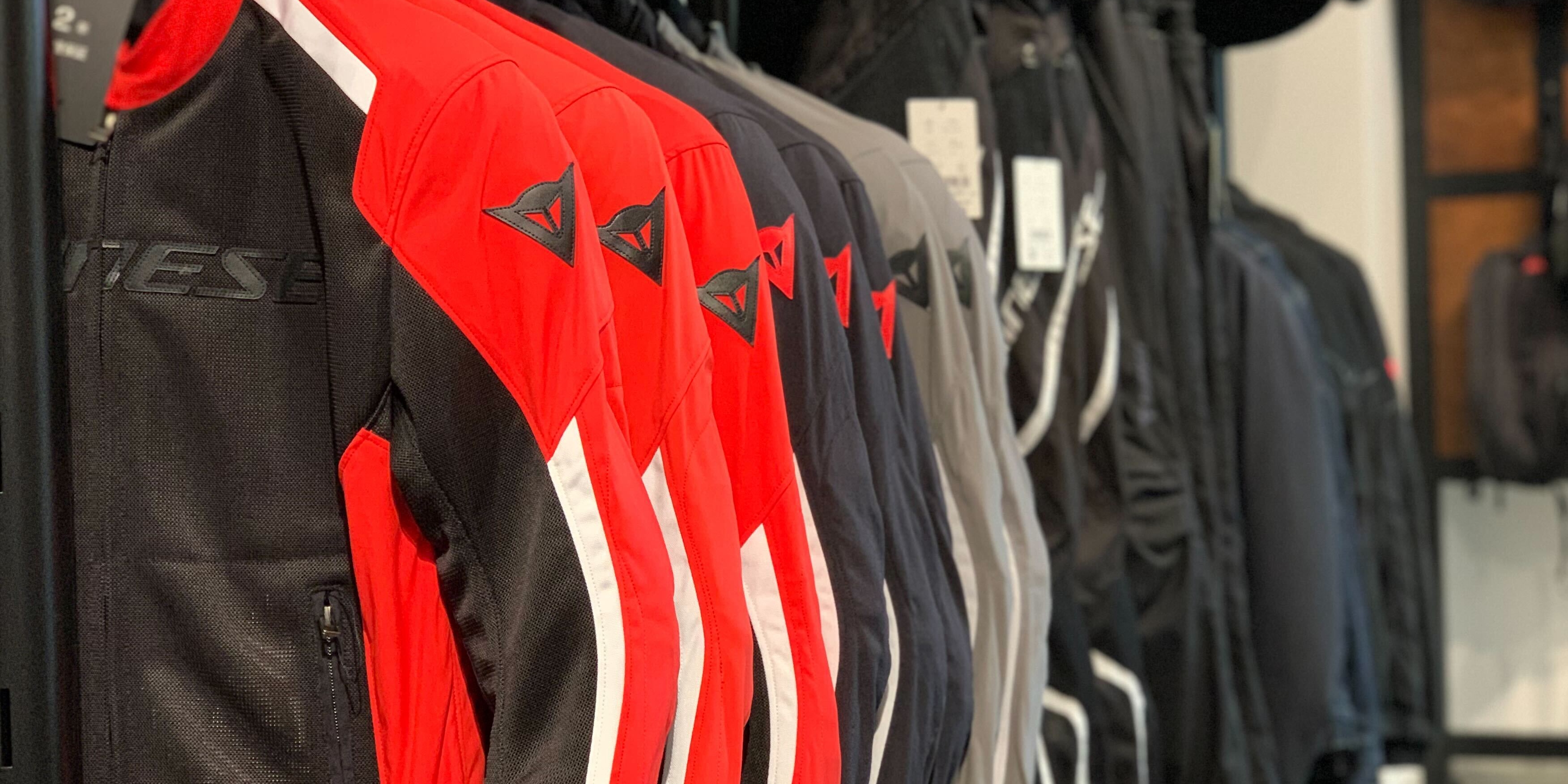 ダイネーゼ大阪アウトレット Dainese Osaka Outlet | オフィシャルWEB